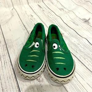 Cat and Jack Green Alligator Shoes Size 10